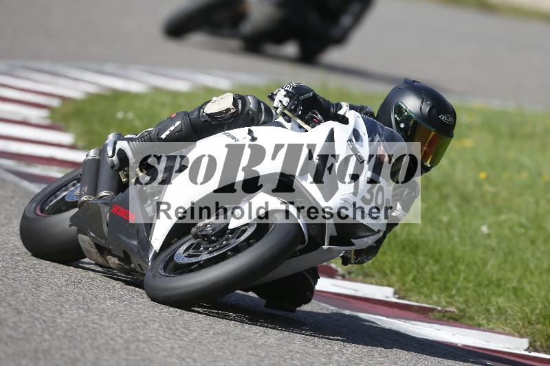 /55 20.09.2025 Speer Racing ADR/Gruppe weiß/130